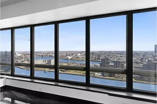530 E 76th St, New York City, NY 10021 - Photo 2