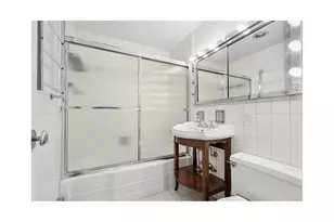 205 E 63rd St, New York City, NY 10065 - Photo 4