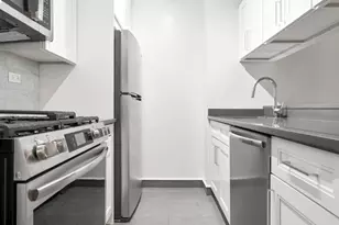 145 W 67th St, New York City, NY 10023 - Photo 8