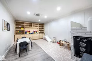 333 E 82nd St, New York City, NY 10028 - Photo 14