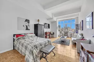 310 E 46th St, New York City, NY 10017 - Photo 2