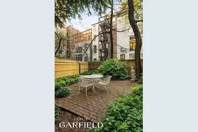 118 E 37th Street #TH, New York, NY 10016 - Photo 10