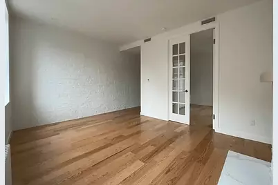 274 W 12th Street #4, New York City, NY 10014 - Photo 2