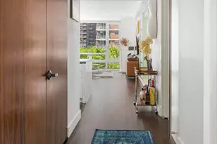 261 W 28th St, New York City, NY 10001 - Photo 8