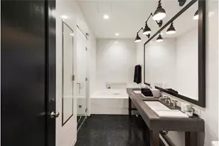 425 W 50th St, New York City, NY 10019 - Photo 6