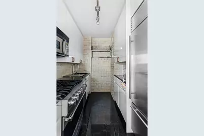 245 E 93rd Street #19H, New York City, NY 10128 - Photo 4