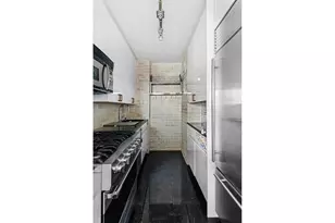 245 E 93rd St, New York City, NY 10128 - Photo 4