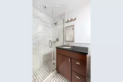 333 E 43rd Street #110/111, New York, NY 10017 - Photo 4