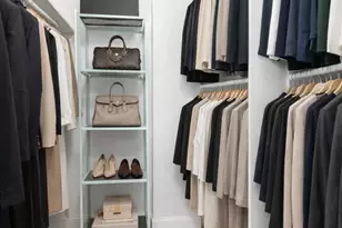 201 E 36th St, New York, NY 10016 - Photo 6