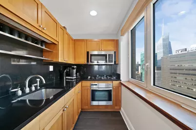 425 5th Avenue #47-A, New York City, NY 10016 - Photo 4