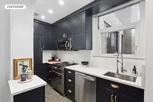 40 W 67th St, New York City, NY 10023 - Photo 8