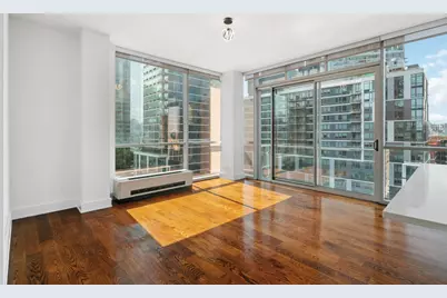 26-26 Jackson Avenue #802, New York City, NY 11101 - Photo 2