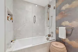 111 W 56th St, New York City, NY 10019 - Photo 14