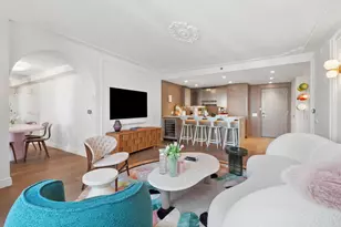 111 W 56th St, New York City, NY 10019 - Photo 6