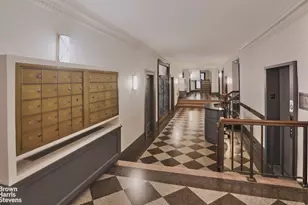 345 W 55th St, New York City, NY 10019 - Photo 8