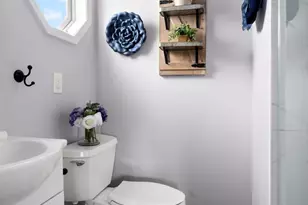 2102 E 73rd St, New York City, NY 11234 - Photo 8