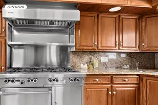 2102 E 73rd St, New York City, NY 11234 - Photo 6