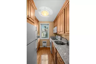 525 W 236th St, New York City, NY 10463 - Photo 14