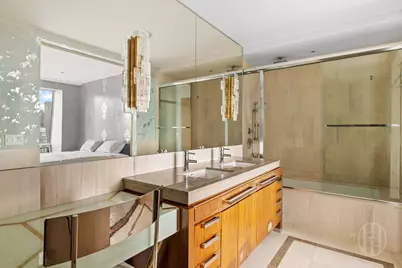 400 5th Avenue #34B, New York City, NY 10018 - Photo 8