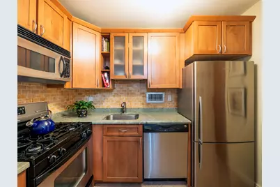 420 E 72nd Street #12E, New York City, NY 10021 - Photo 8