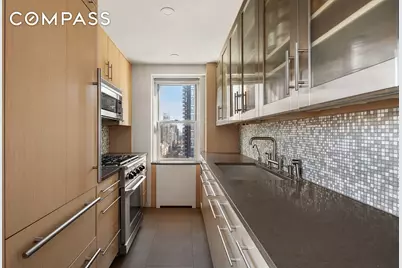 150 E 61st Street #16D, New York City, NY 10065 - Photo 2
