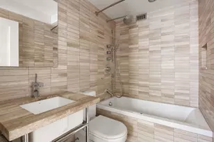 150 E 61st St, New York City, NY 10065 - Photo 6