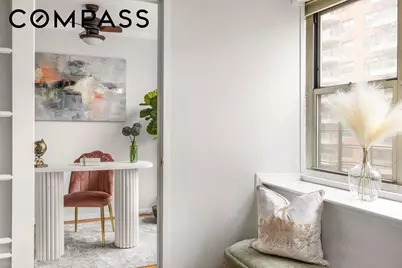 233 E 70th Street #8T, New York City, NY 10021 - Photo 4