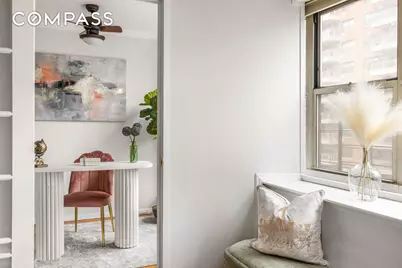 233 E 70th Street #8T, New York, NY 10021 - Photo 4