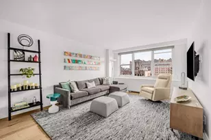 360 W 22nd St, New York City, NY 10011 - Photo 2