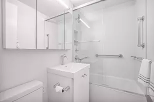 360 W 22nd St, New York, NY 10011 - Photo 8