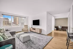 360 W 22nd St, New York, NY 10011 - Photo 2