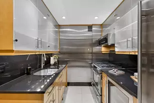 146 W 57th St, New York City, NY 10019 - Photo 6