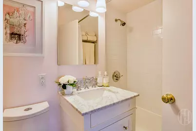 357 E 57th Street #8G, New York, NY 10022 - Photo 8