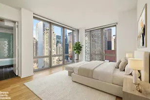 310 W 52nd St, New York City, NY 10019 - Photo 4