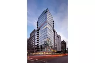 300 E 23rd St, New York, NY 10010 - Photo 16