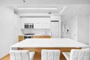 303 E 33rd St, New York City, NY 10016 - Photo 4