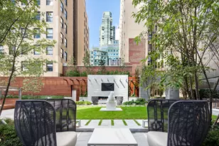 217 W 57th St, New York City, NY 10019 - Photo 14