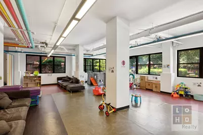 210 E Broadway #H1305, New York City, NY 10002 - Photo 26