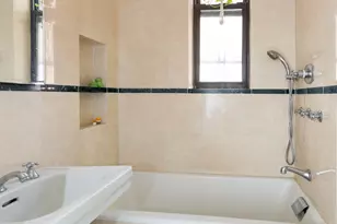 1060 Park Ave, New York City, NY 10128 - Photo 4