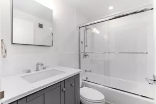 150 W 51st St, New York City, NY 10019 - Photo 8