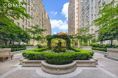 340 W 57th Street #8E, New York City, NY 10019 - Photo 12