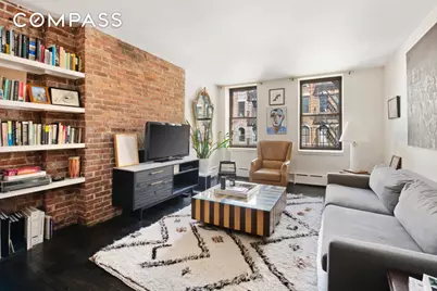 72 E 3rd Street #5A, New York, NY 10003 - Photo 2