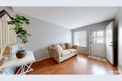 32 Aspen Knolls Way, New York City, NY 10312 - Photo 4