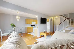 32 Aspen Knolls Way, New York City, NY 10312 - Photo 12