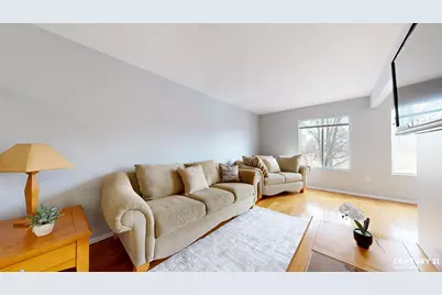 32 Aspen Knolls Way, New York City, NY 10312 - Photo 8