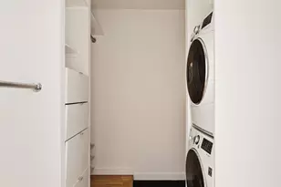 410 W 25th St, New York City, NY 10001 - Photo 8