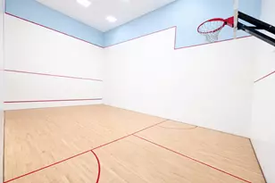 235 E 40th St, New York, NY 10016 - Photo 16