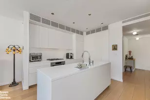 456 W 19th St, New York City, NY 10011 - Photo 4