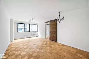 16 W 16th St, New York City, NY 10011 - Photo 2