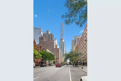 408 W 57th Street #7L, New York, NY 10019 - Photo 18